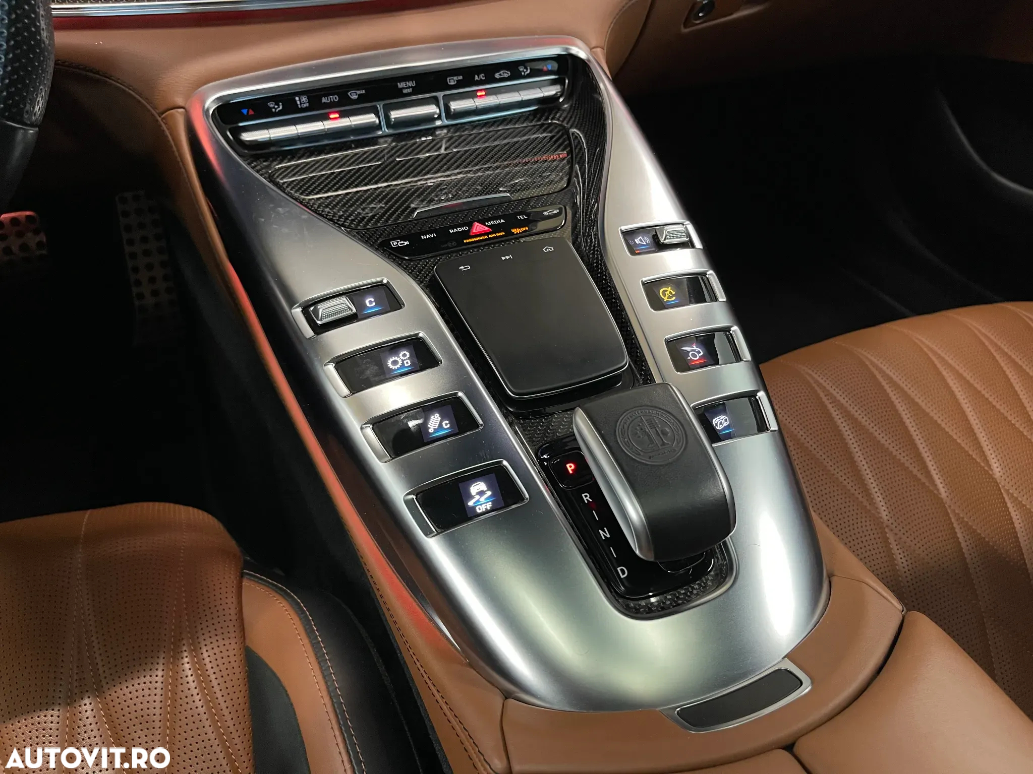 Mercedes-Benz AMG GT-S 63 4MATIC+ - 31