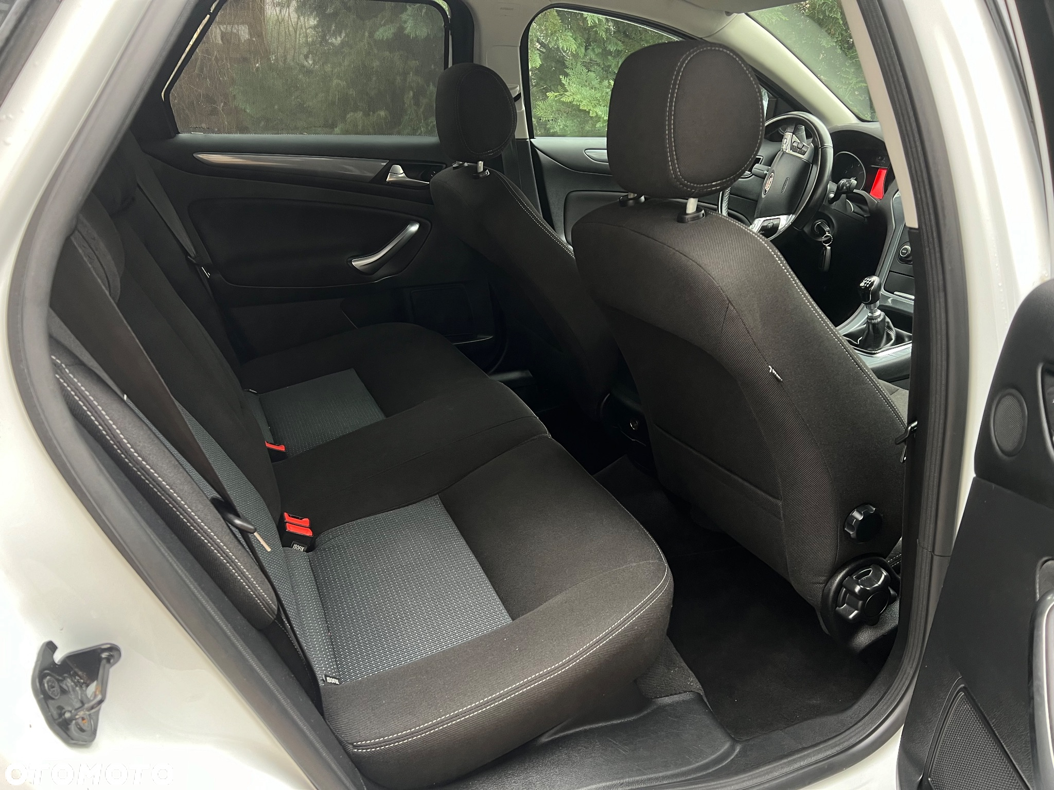 Ford Mondeo 1.6 Eco Boost Start-Stopp Titanium X - 16