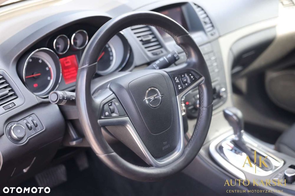 Opel Insignia - 21