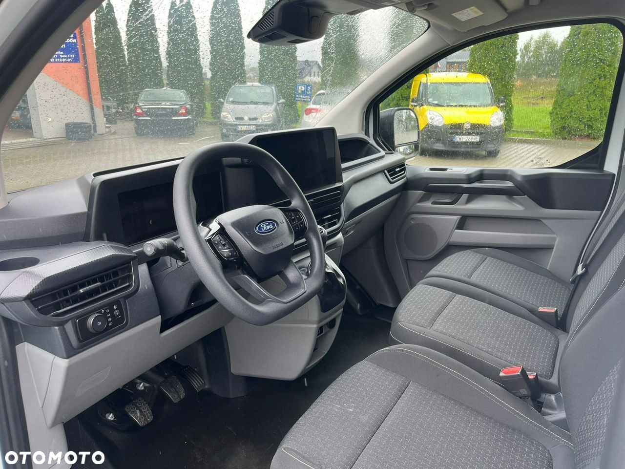 Ford Transit Custom - 13
