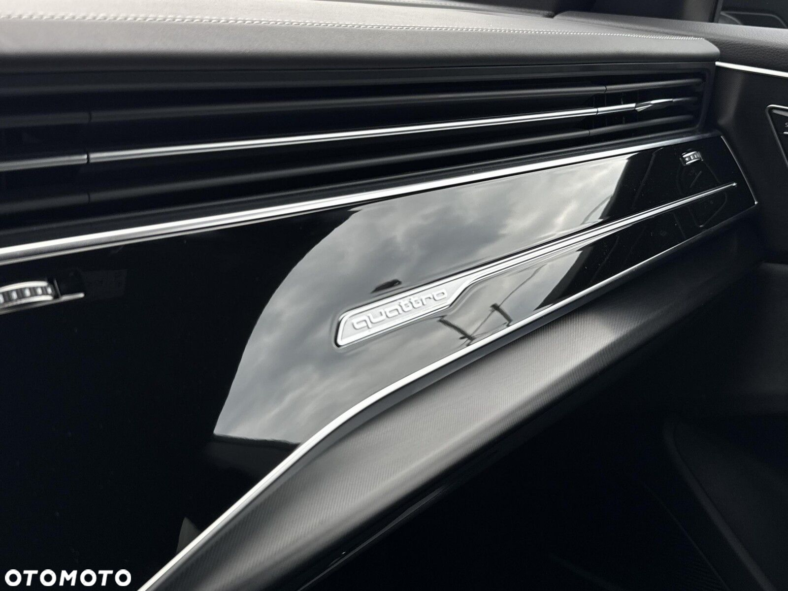 Audi RS Q8 - 25