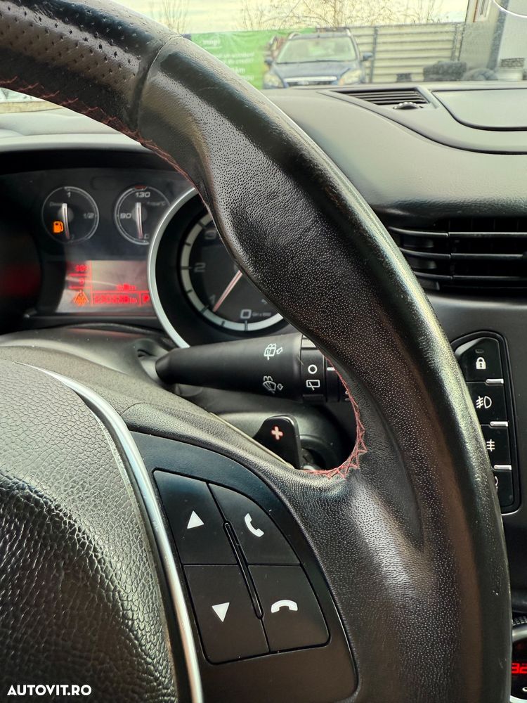 Alfa Romeo Giulietta 2.0 JTDM 16V TCT Sport - 28