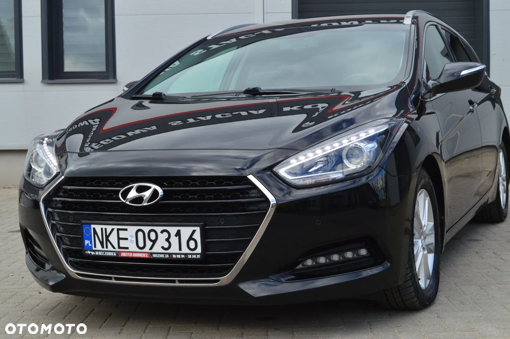 Hyundai i40 Kombi blue 1.6 Family+ - 3