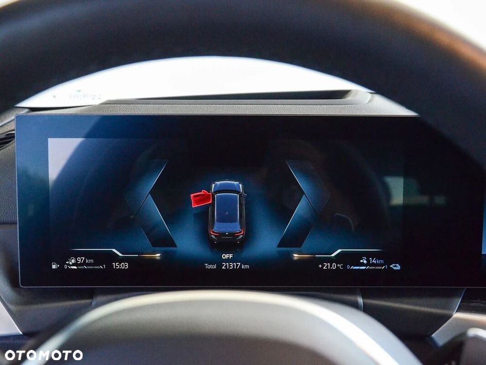 BMW Seria 3 330e xDrive M Sport sport - 18