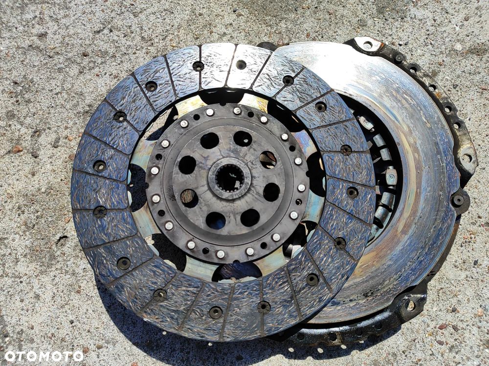 Master III IV 2,3dci 2010- MOVANO B 2,3 2010- sprzęgło tarcza + docisk LUC 1426G1704