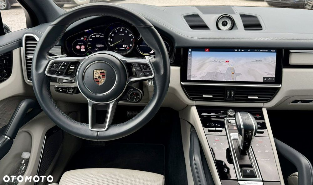 Porsche Cayenne - 20