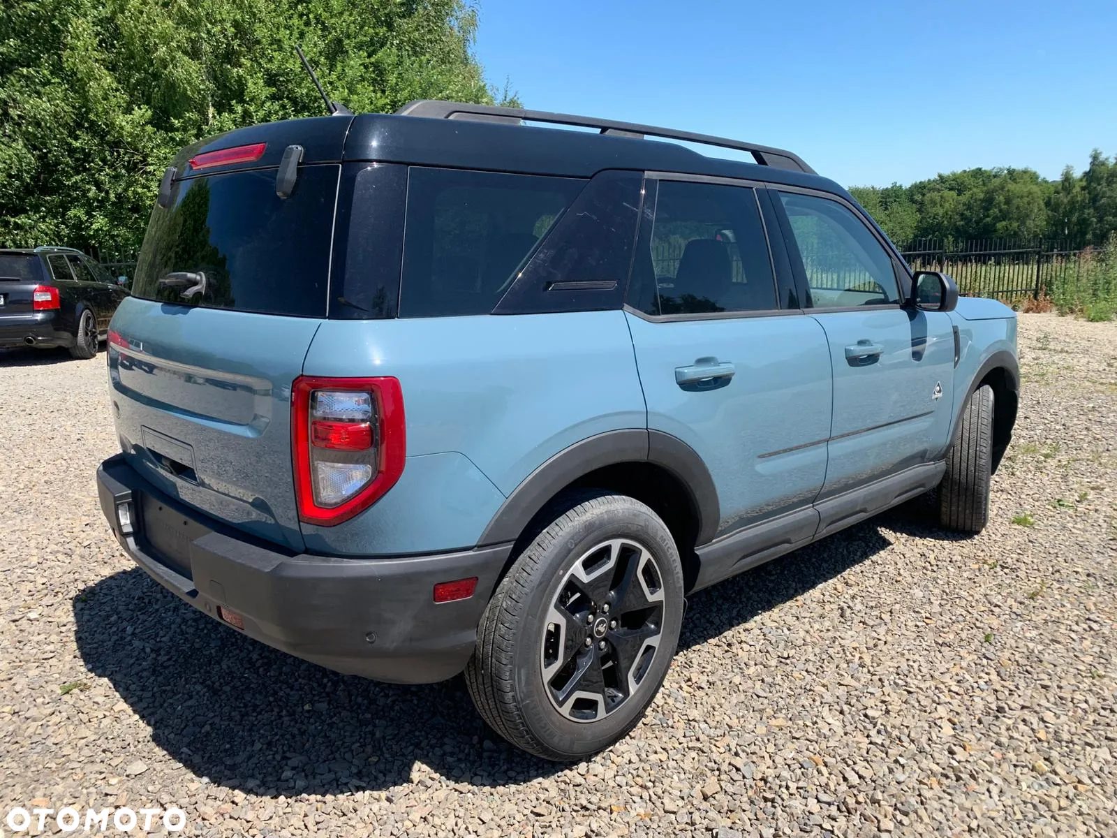 Ford Bronco - 5