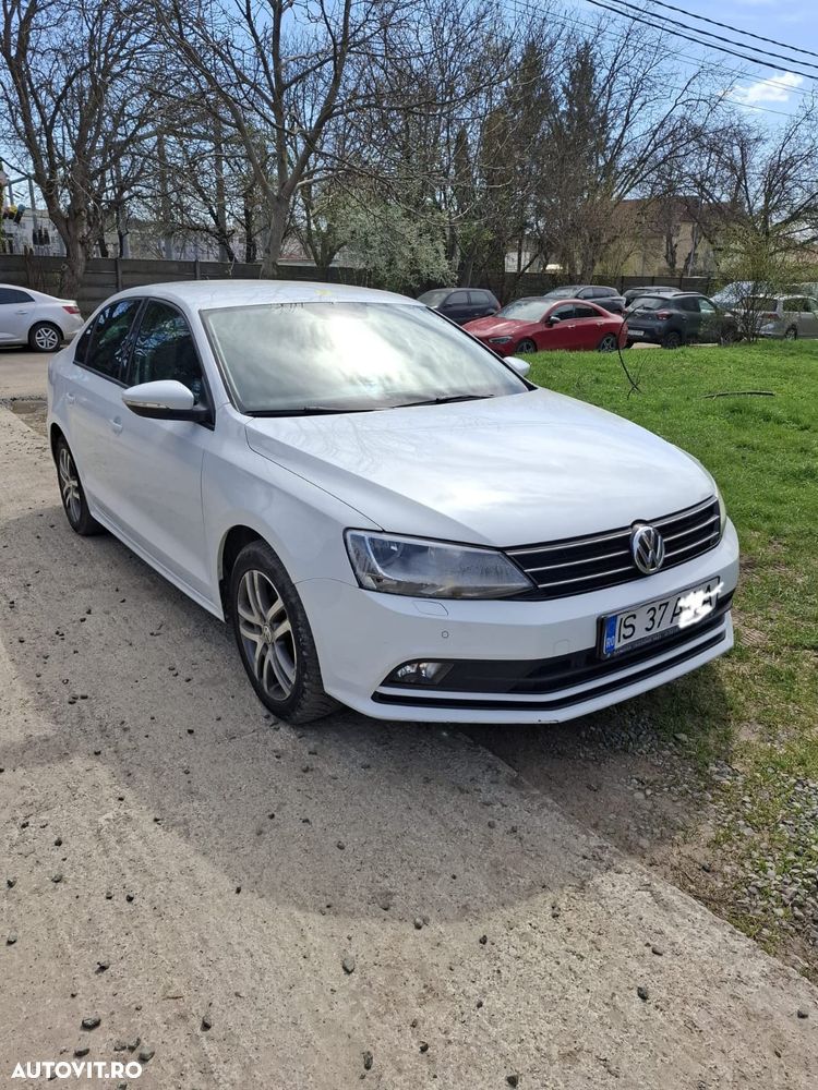 Volkswagen Jetta 1.2 TSI Comfortline - 1