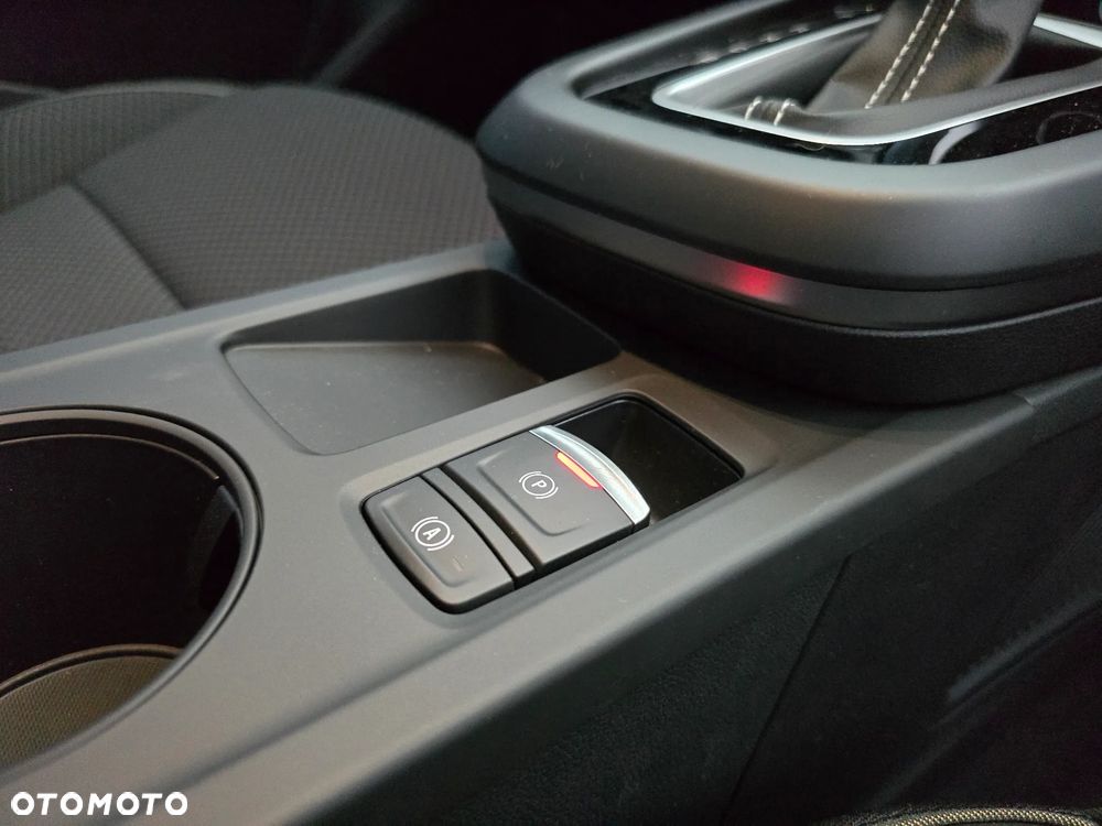 Renault Arkana 1.6 E-TECH Techno MMT - 24
