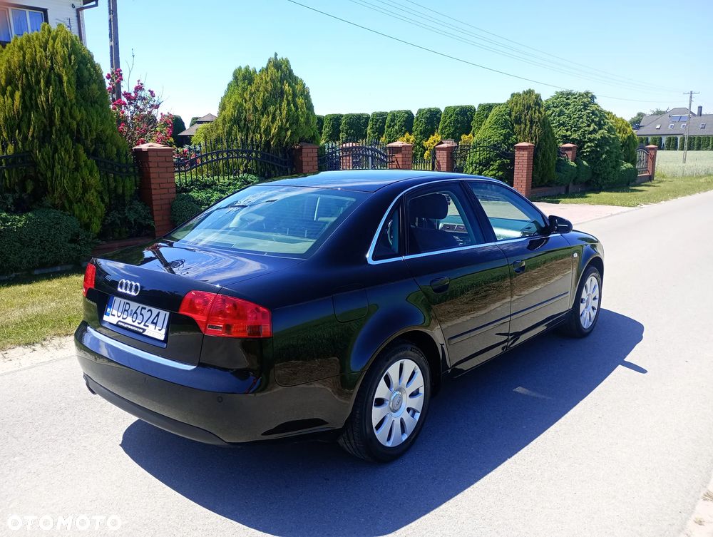 Audi A4 Limousine 2 - 16