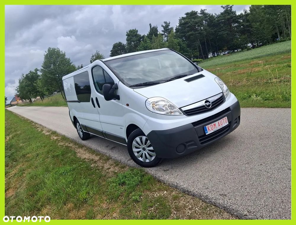 Opel Vivaro - 1