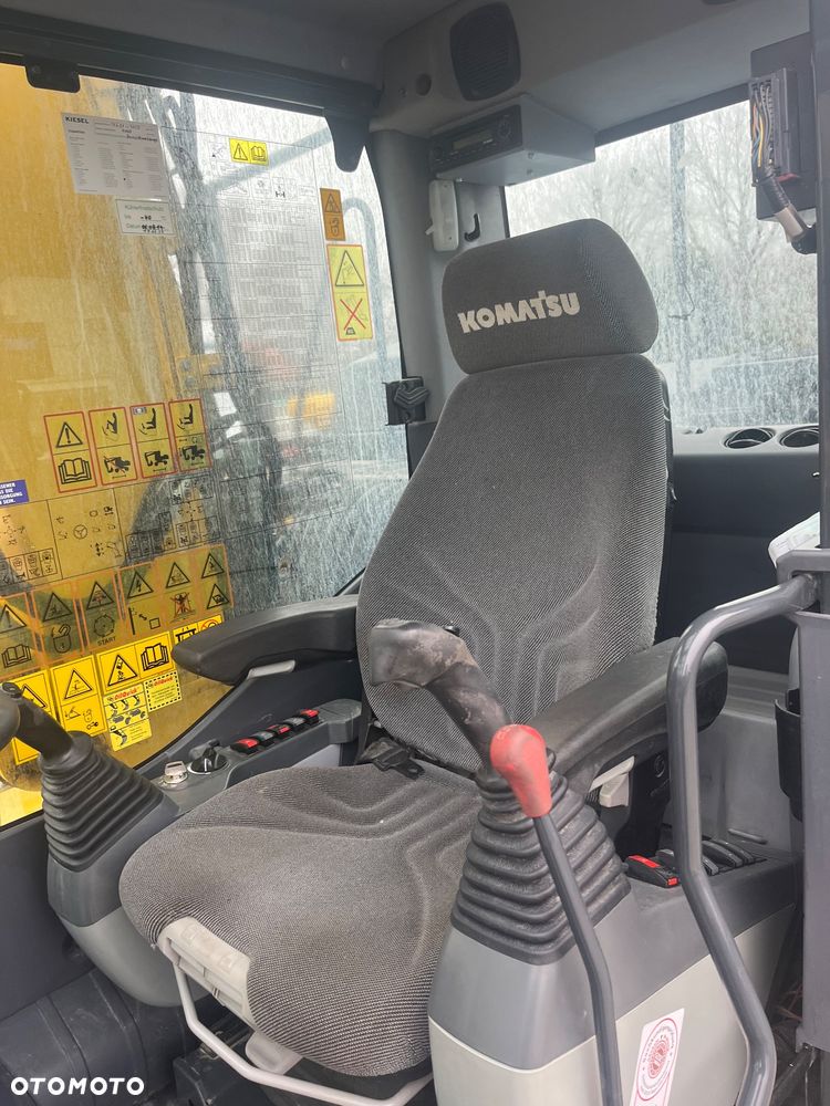 Komatsu PW180-10 - 8