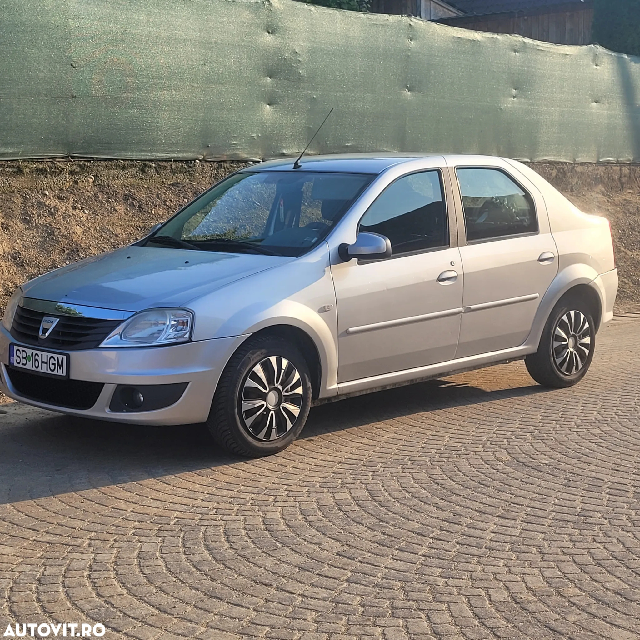 Dacia Logan - 2