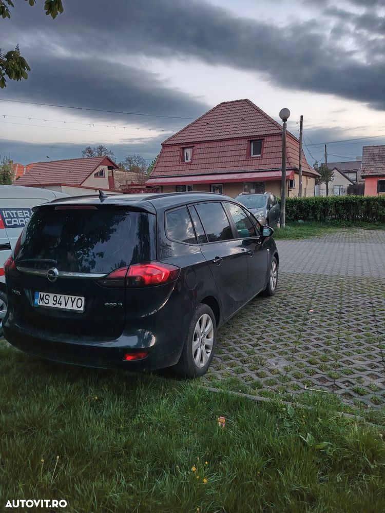 Opel Zafira Tourer 2.0 CDTI ECOFLEX Start/Stop Active - 2