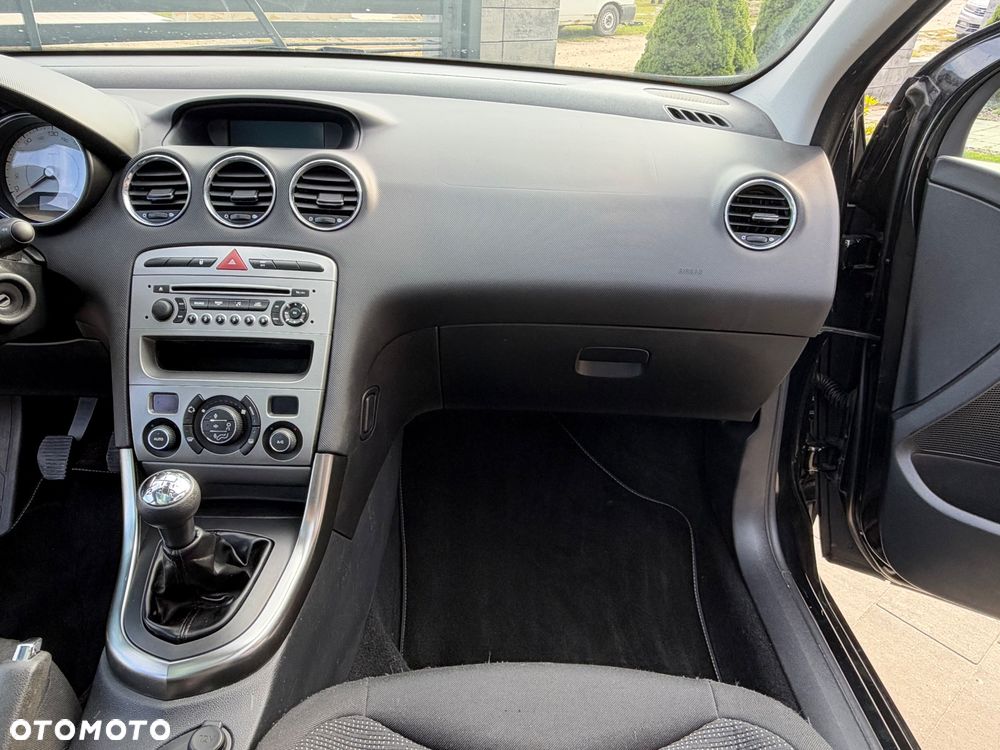 Peugeot 308 120 VTi Family - 22
