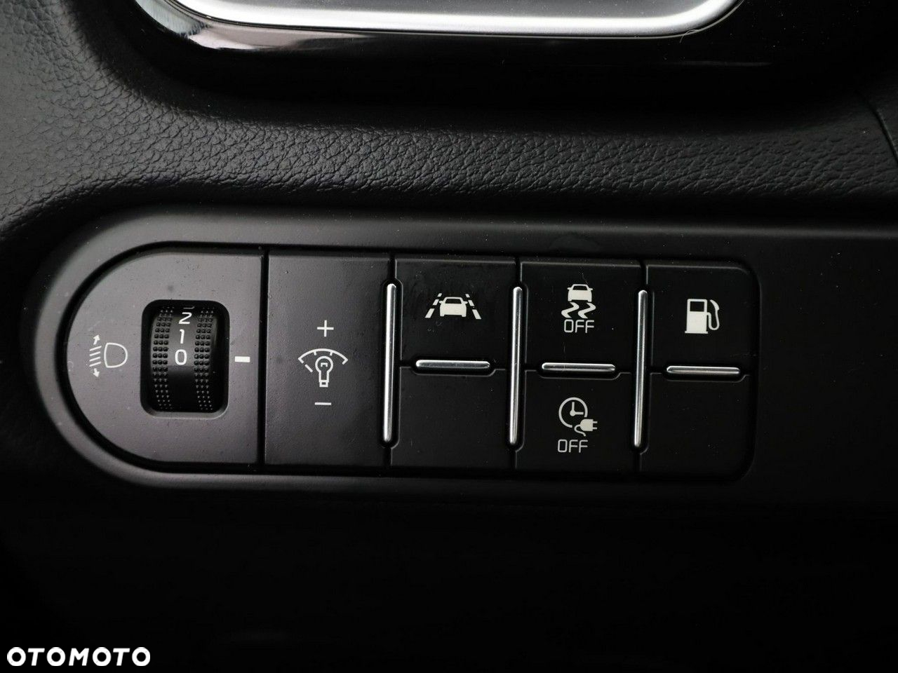 Kia Ceed 1.6 GDI PHEV L DCT - 37