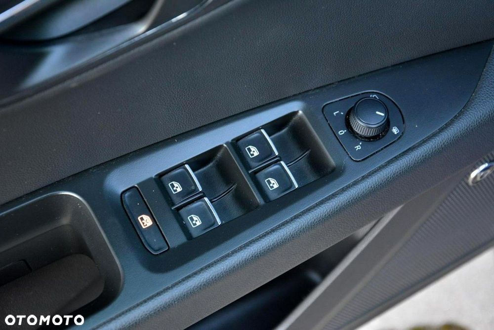 Seat Leon 2.0 TDI DSG FR Plus - 33