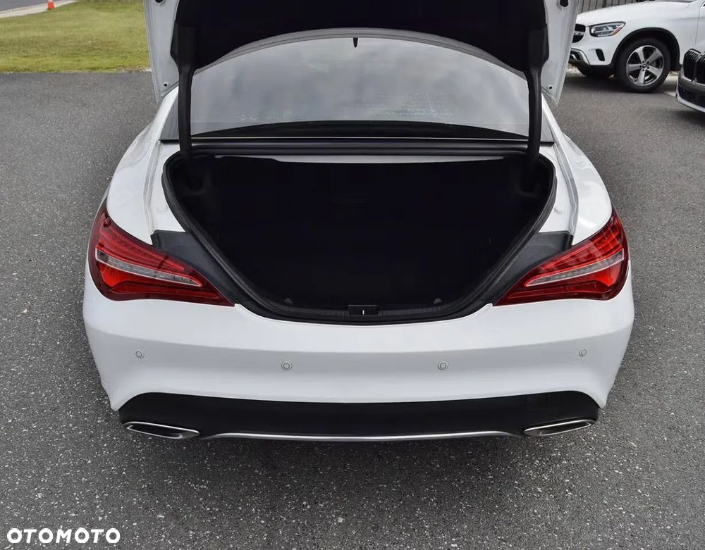 Mercedes-Benz CLA 250 4Matic 7G-DCT - 8