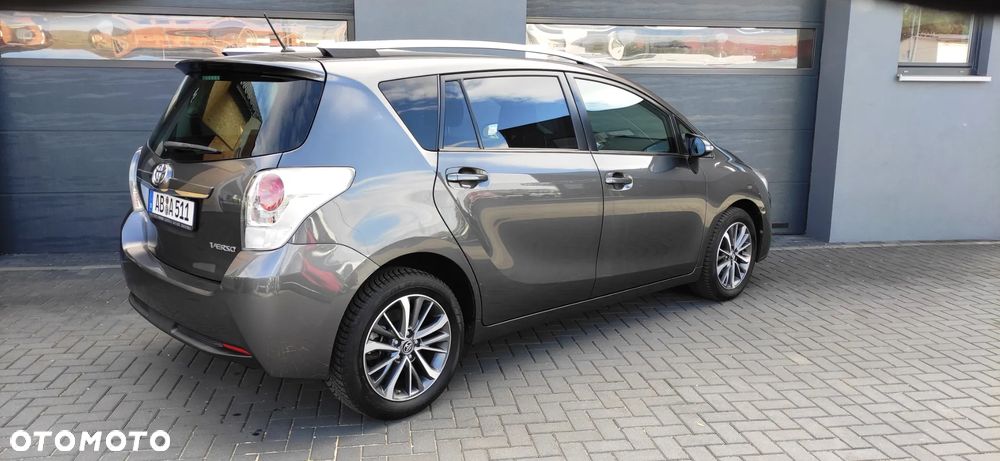 Toyota Verso 1.8 5-Sitzer Executive - 35