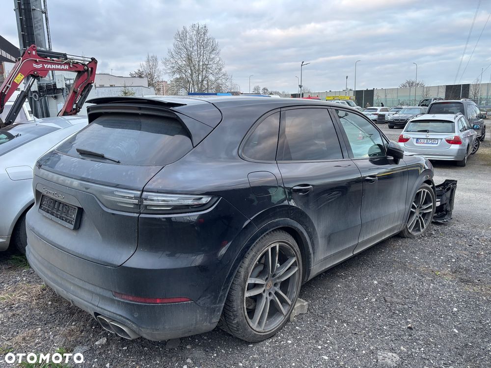 Porsche Cayenne Turbo Tiptronic S - 4