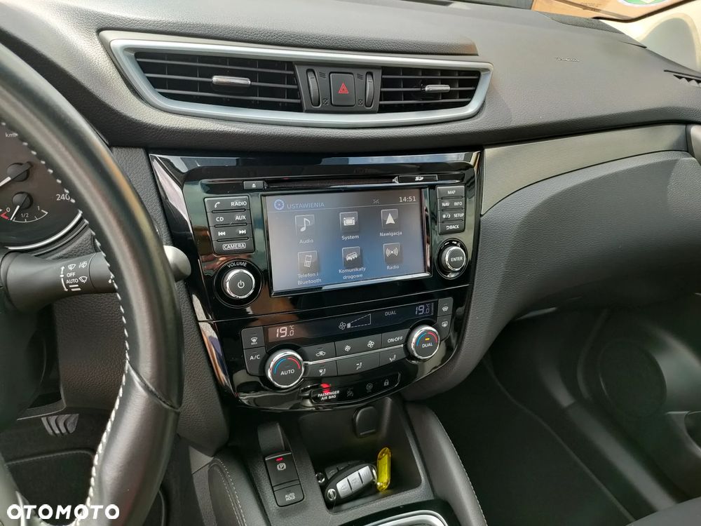 Nissan Qashqai 1.6 DIG-T Tekna - 20