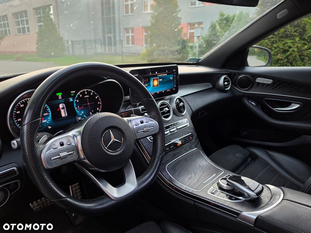 Mercedes-Benz Klasa C 200 4MATIC 9G-TRONIC - 10