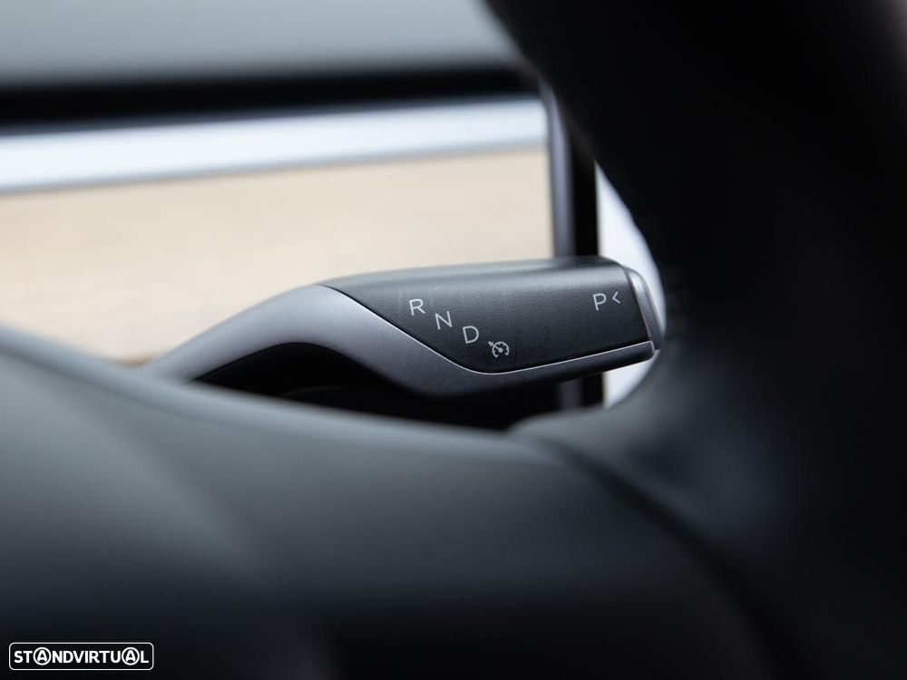Tesla Model Y RWD - 20