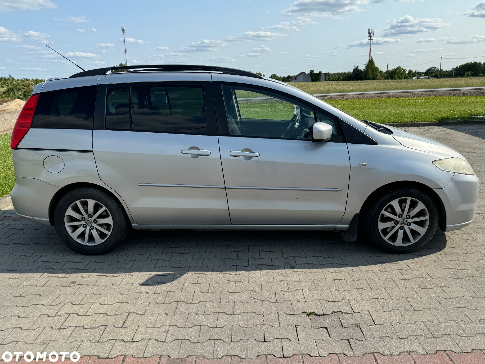 Mazda 5 - 7