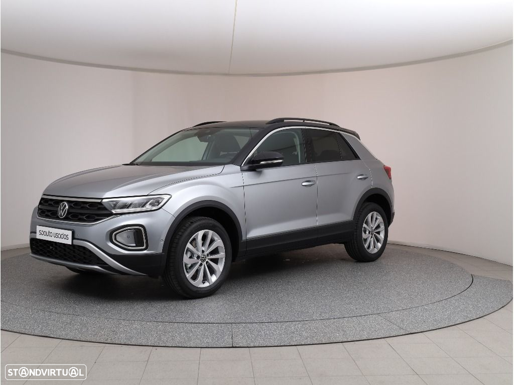 VW T-Roc 1.5 TSI Urban DSG - 2