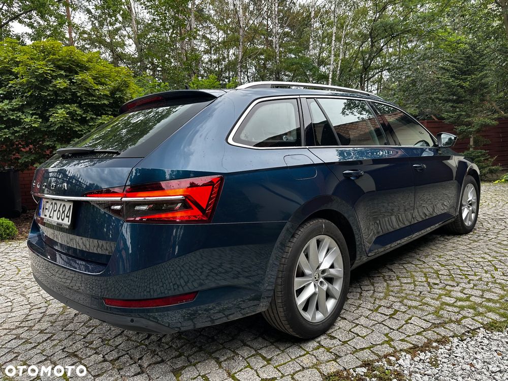 Skoda Superb 2.0 TDI SCR Style DSG - 5