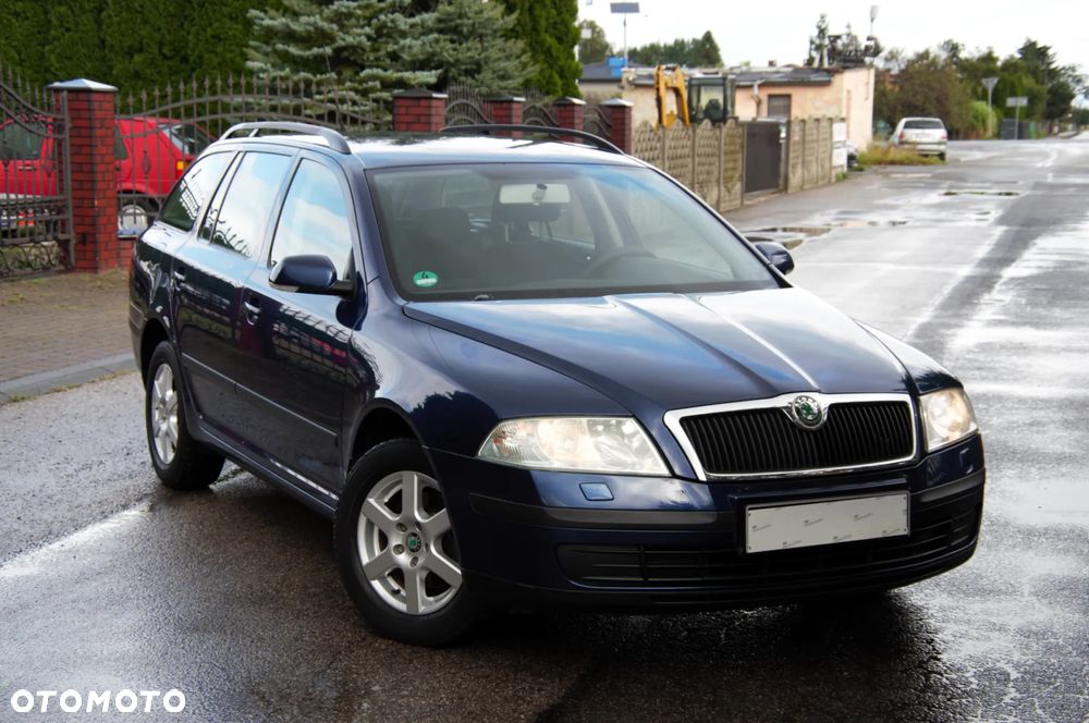Skoda Octavia 1.6 Combi Selection - 24