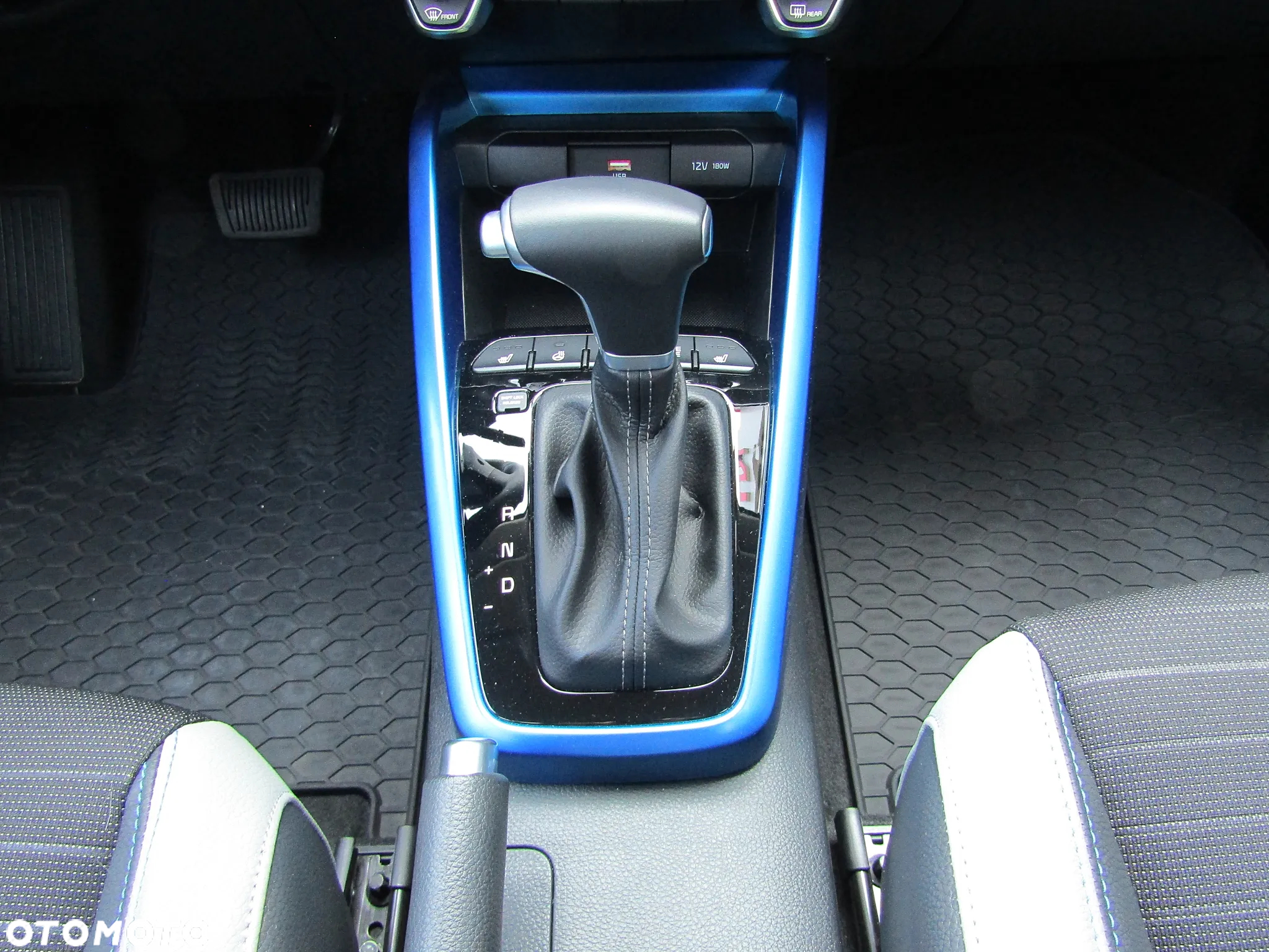 Kia Stonic 1.0 T-GDI L - 28