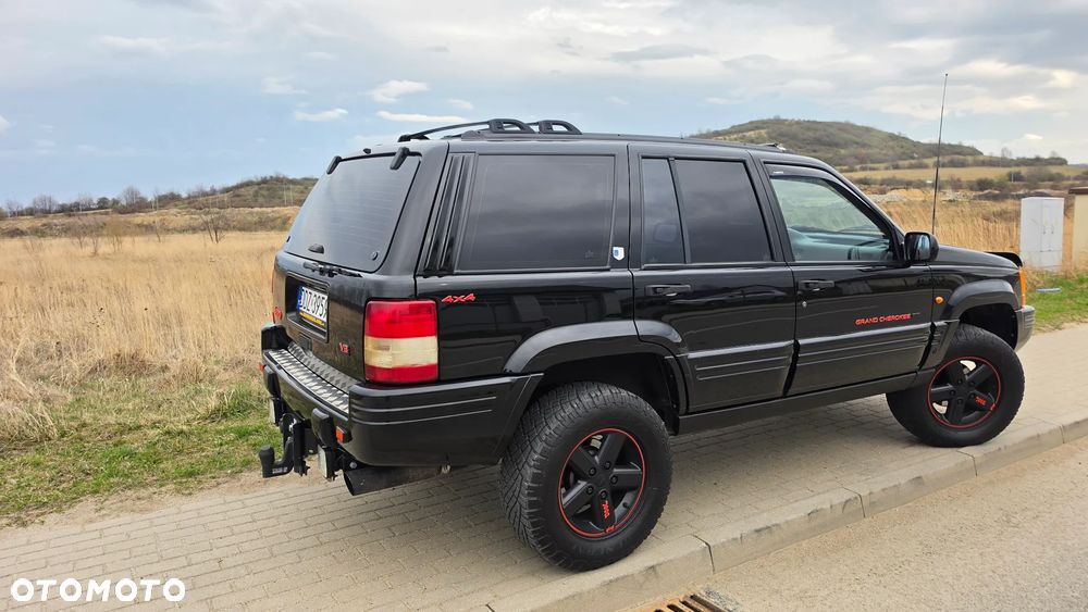 Jeep Grand Cherokee - 4