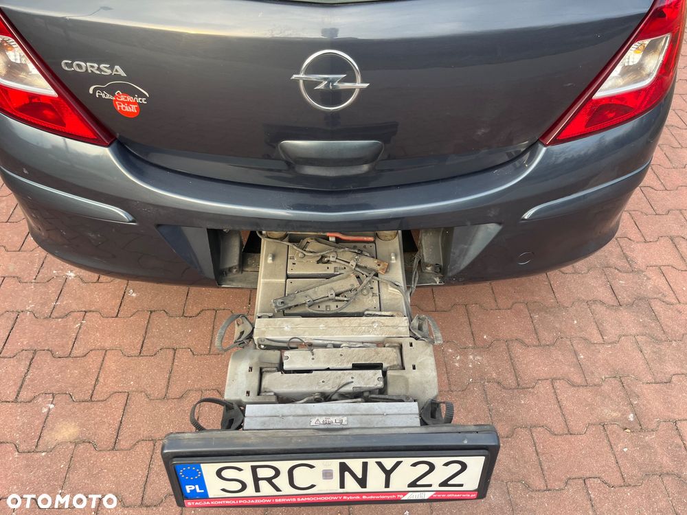 Opel Corsa 1.2 16V Cosmo - 13