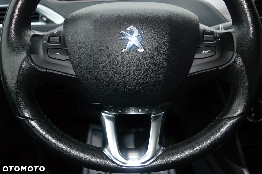 Peugeot 2008 - 18