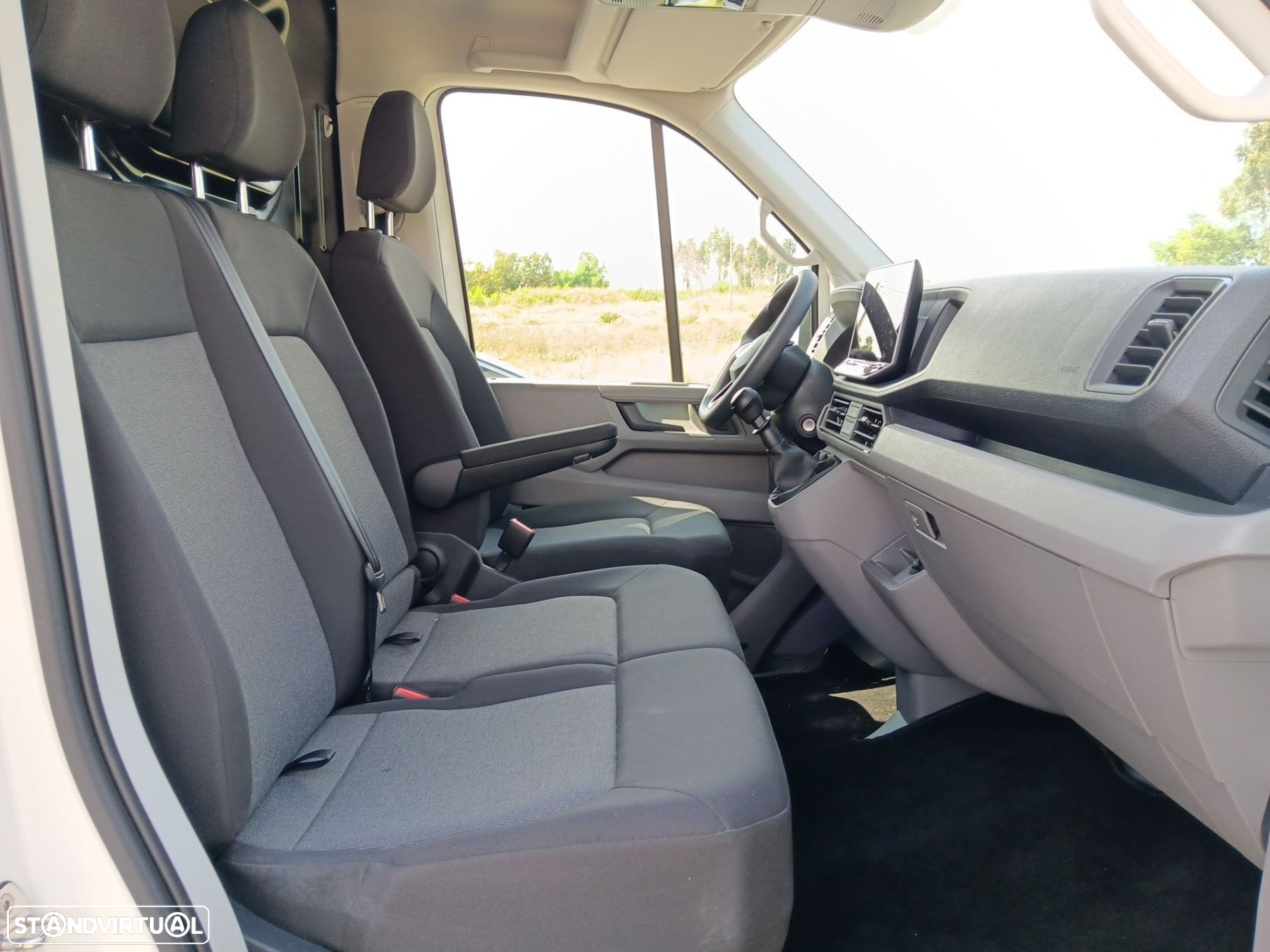 VW Crafter 35 CCb Simp L3 2.0TDI Tras - 10