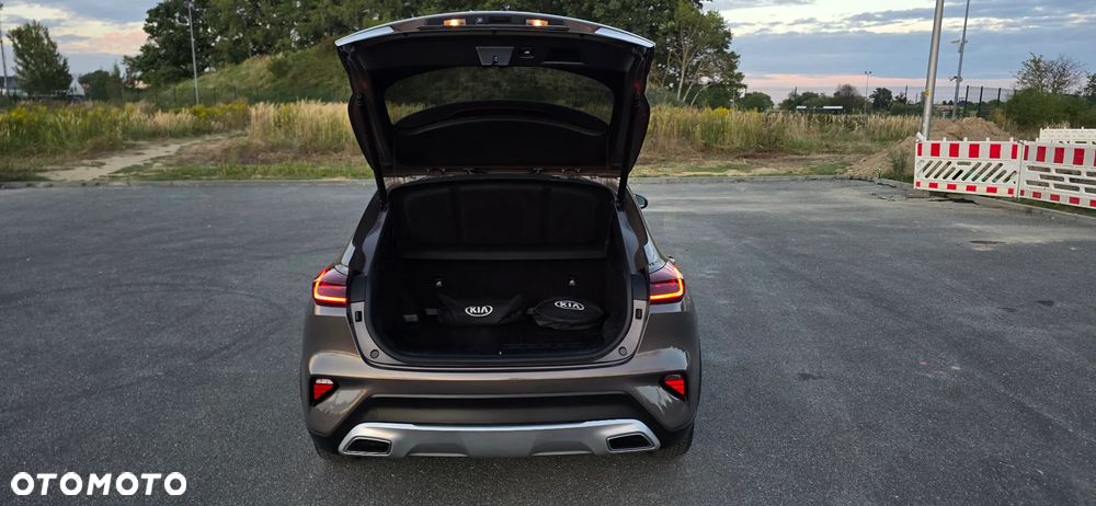 Kia XCeed 1.6 GDI PHEV L Business Line DCT - 16