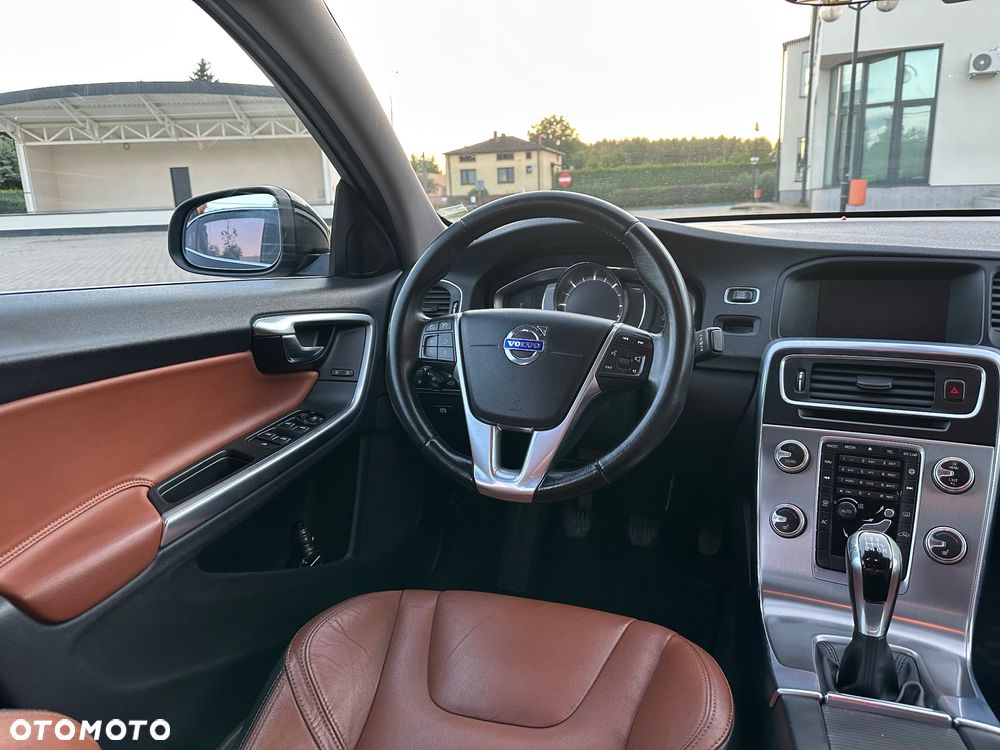 Volvo S60 D3 Drive-E R-Design Momentum - 20