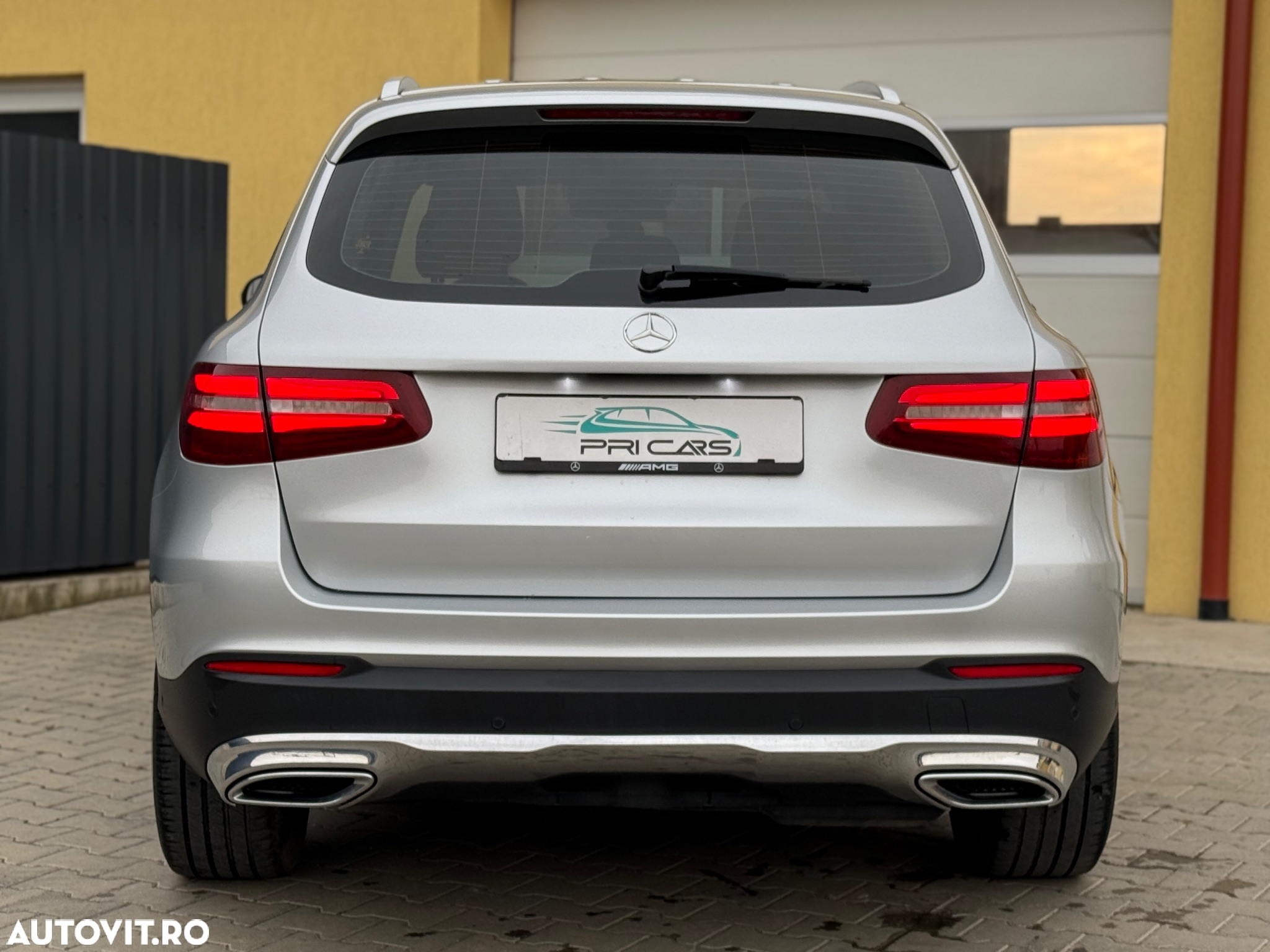 Mercedes-Benz GLC 250 d 4MATIC - 38