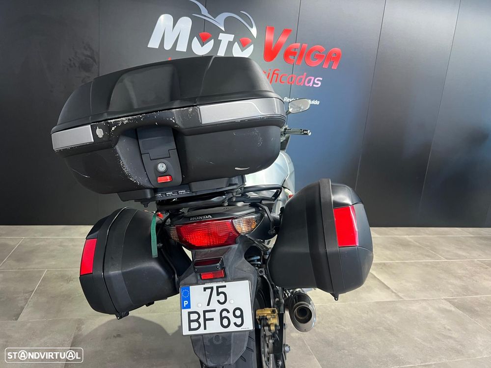 Honda CBF - 4
