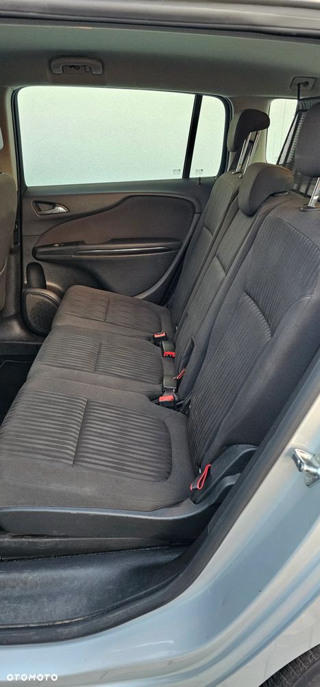 Opel Zafira - 18