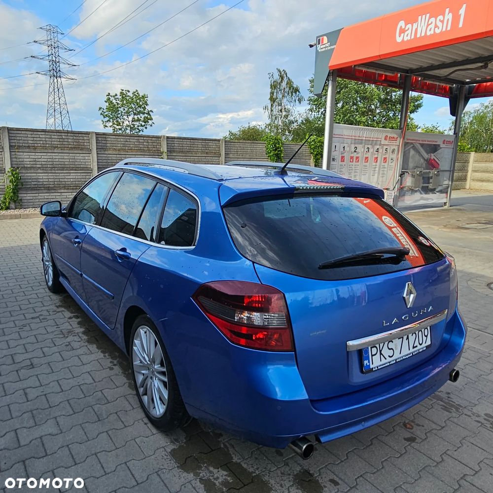 Renault Laguna dCi 180 FAP GT - 8