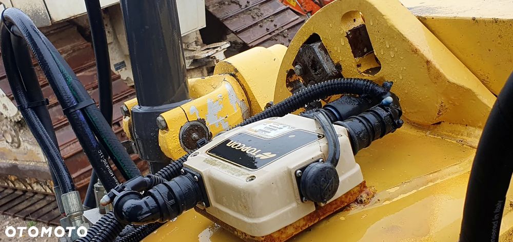 New Holland F106.7A - 12