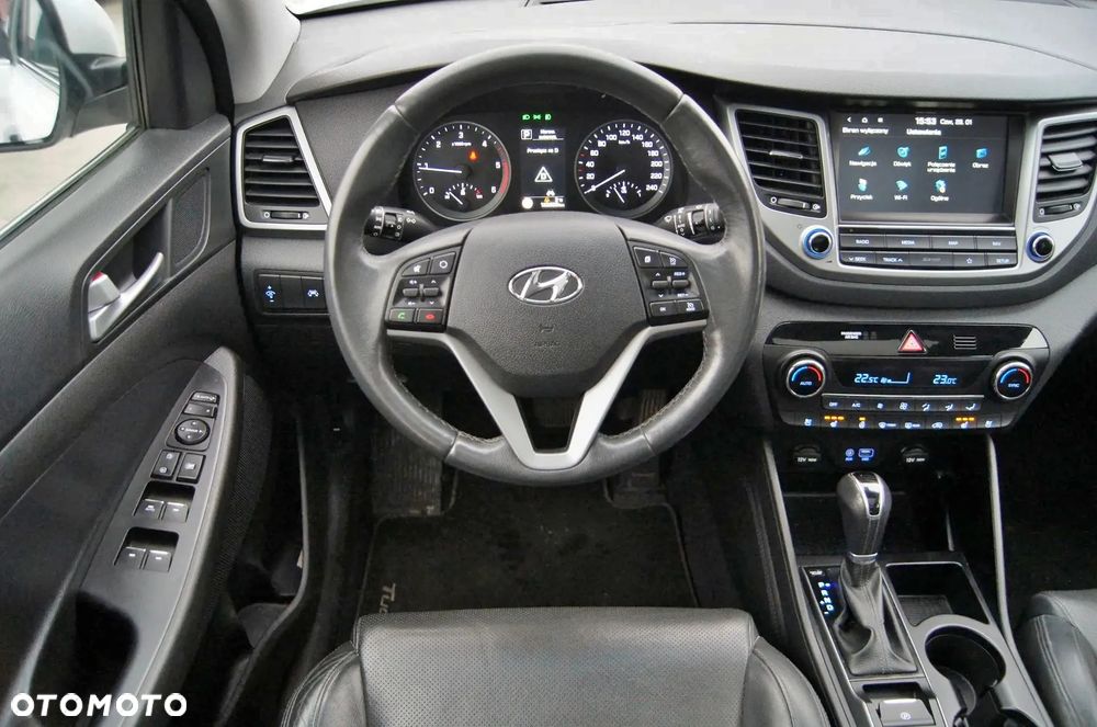 Hyundai Tucson blue 1.7 CRDi 2WD DCT Premium - 16