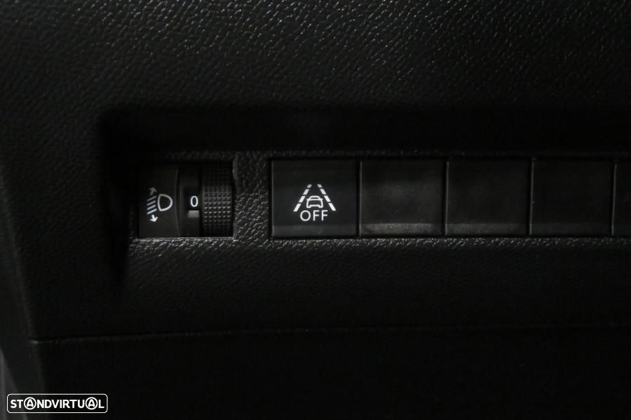 Peugeot 208 1.2 PureTech Allure - 19