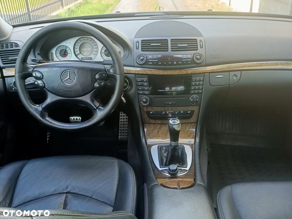 Mercedes-Benz Klasa E 200 Kompressor T Avantgarde - 14