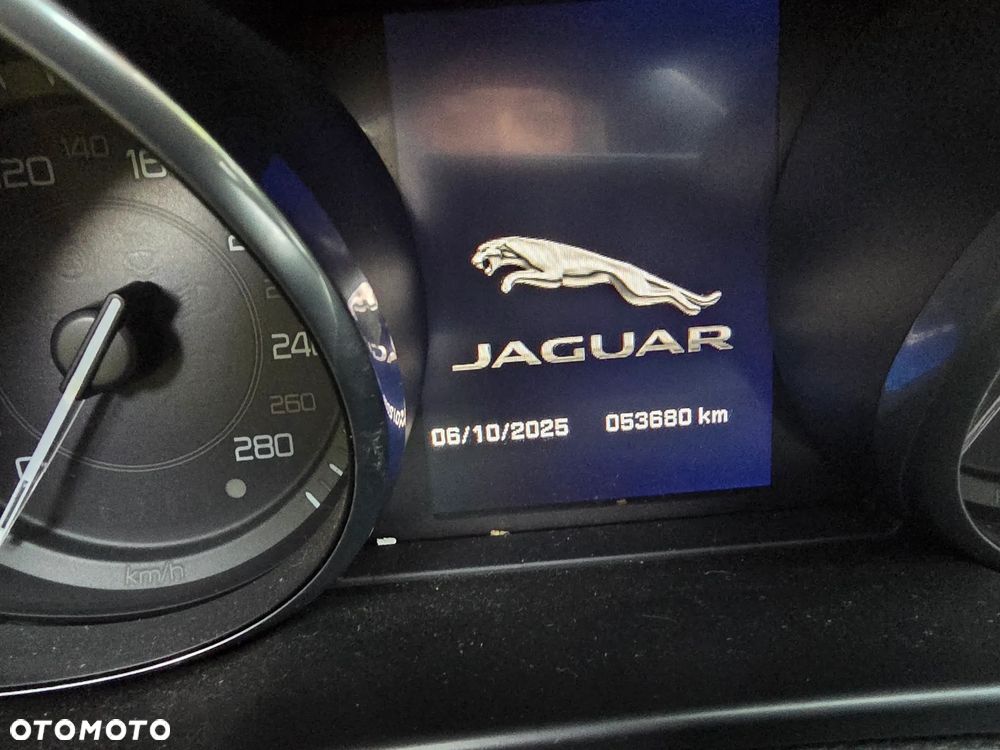 Jaguar XE E-Performance R-Sport - 20