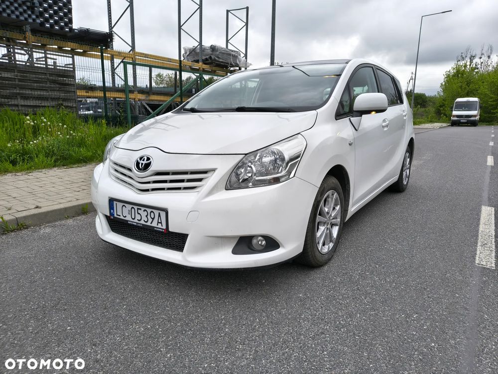 Toyota Verso 2.0 D-4D Premium - 1