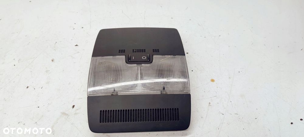 LAMPKA PODSUFITKI AUDI A3 8P S LINE 8P0947135D 6PS - 6