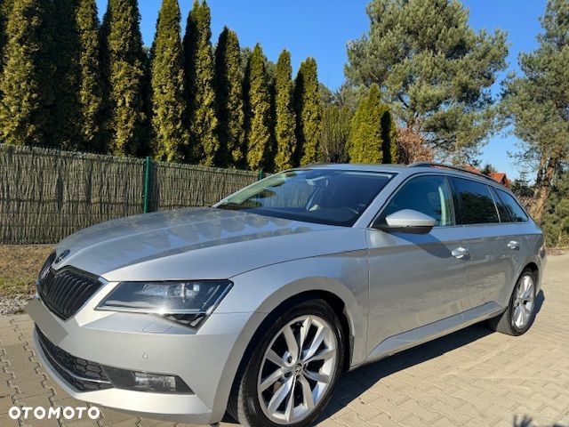 Skoda Superb 2.0 TDI DSG Premium Edition - 32